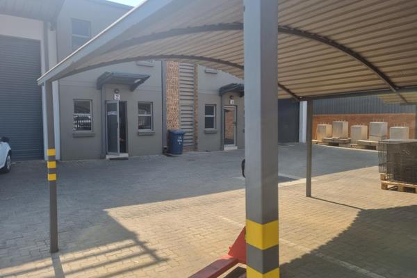 Affordable and perfect lay-out for moving in - Warehouse - 274m2

Property Location: ...