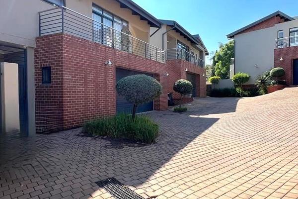 Nestled in the heart of Waterkloof, this stunning and spacious three-bedroom family unit is situated in a secure, gated complex ...