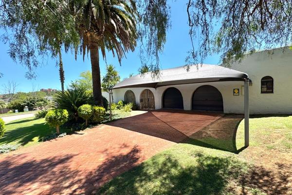 Sole Mandate - Agents welcome to bring their buyers.
Unbeatable Family Home and so much value for money in Vanes Estate!
If you&#39;re ...