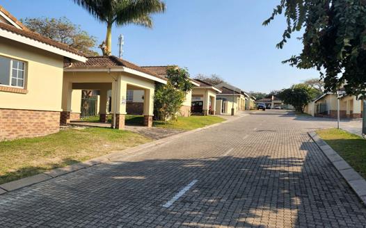 3 Bedroom Townhouse for sale in West Acres Ext 40