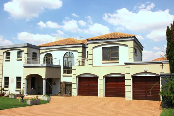 R25 000 FREE “CASH VOUCHER” from Si Casa Real Estate will be given to the buyer(s) to ...