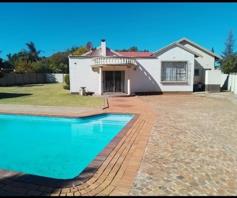 House for sale in Brackenhurst