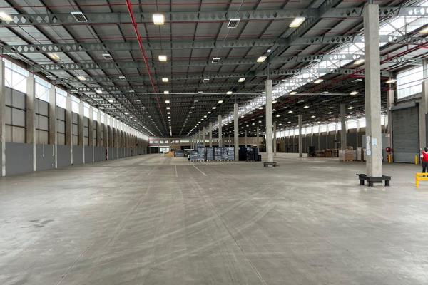 This exceptional 11,500m2 industrial facility is tailor-made for storage and ...