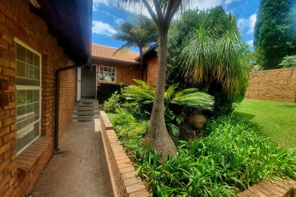 Spacious and Modern 3-Bedroom Home with Pool in Zwartkops

Welcome to your dream home! This recently renovated 3-bedroom house offers a ...