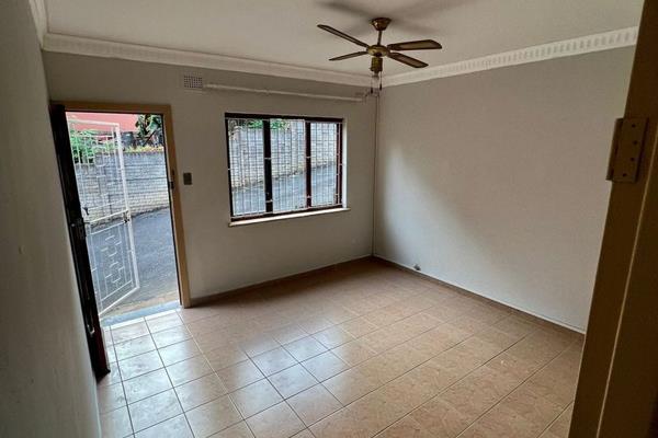 This fancy and spacious 2 Bedroom Basement  apartment is situated close to public transport including minibus, taxis and buses easily ...