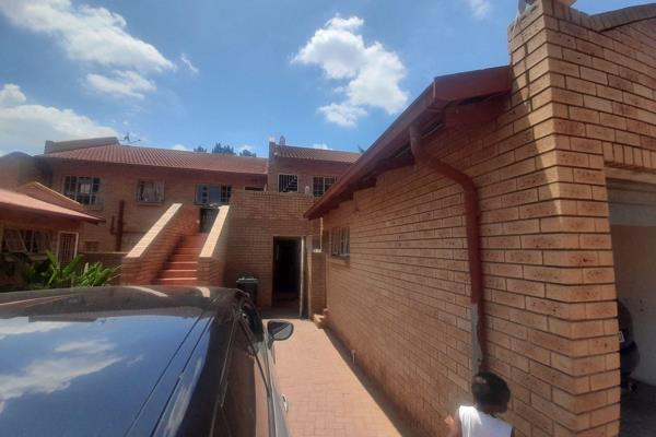 Spacious &amp; Secure 3-Bedroom Unit in a Prime Location – For Sale in ...