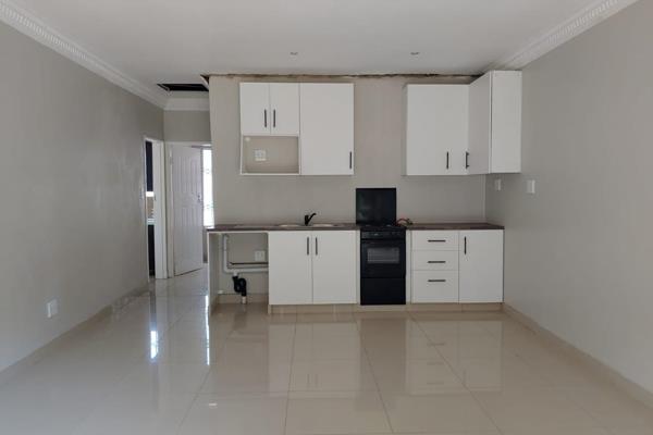 Property situated at 278, Fern Avenue, Ferndale
This is a brand new large (58 square meters) 1 bedroom apartment situated on a large ...