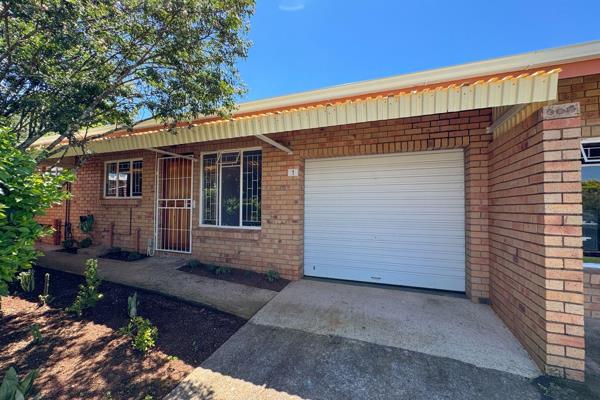 Seeff welcomes this beautiful facebrick unit in Amberfield. Situated close to the frail care centre, this unit is a corner property ...