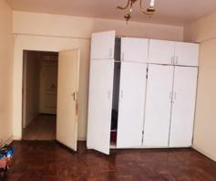 Apartment / Flat for sale in Joubert Park