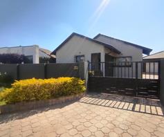 House for sale in Vosloorus Ext 10