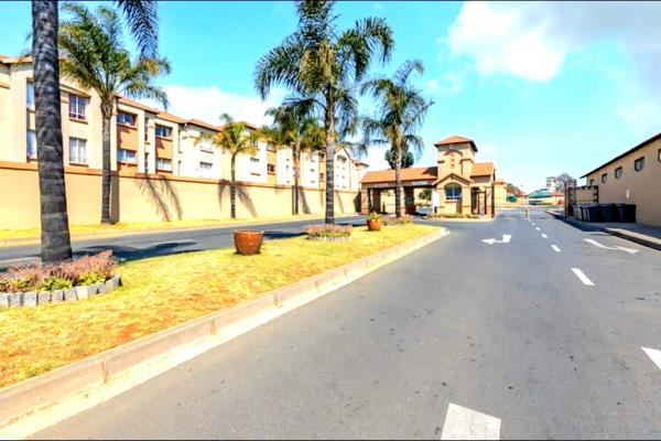 TWO BEDROOM FIRST FLOOR UNIT | CLUB HOUSE AND COMMUNAL POOL | SECURE COMPLEX 
Why to ...