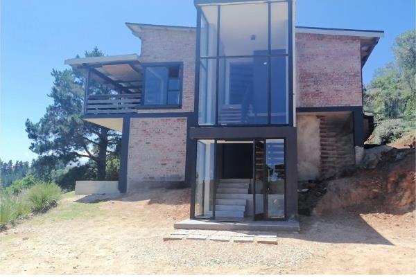 Stunning Newly Built Modern Home on a 1.4-Hectare Small Holding
Discover your dream home in the peaceful and picturesque Groot Brak ...