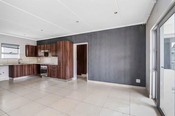 Welcome to your dream residence in Atholl, where sophistication meets convenience. This stunning 2-bedroom, 2-bathroom apartment offers ...