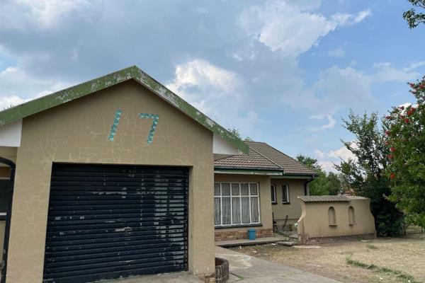 This charming 3-bedroom house is designed for comfort and modern living, offering a perfect balance of space and functionality. Upon ...