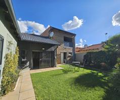 Townhouse for sale in Mooivallei Park