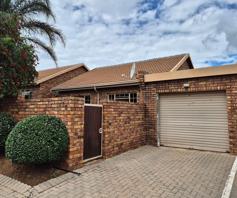 Townhouse for sale in Amberfield Ridge