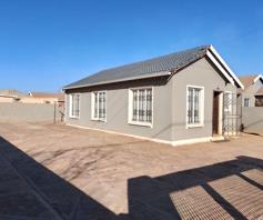 House for sale in Protea Glen