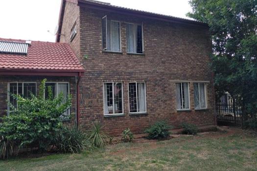 4 Bedroom House for sale in Wierda Park