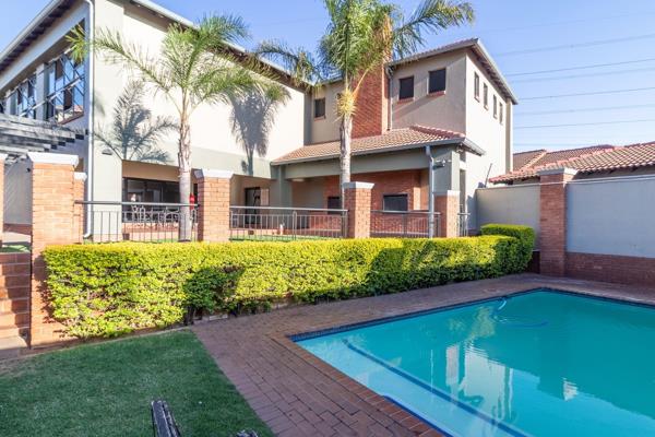 Experience modern living in this beautiful end unit apartment, boasting 128sqm of thoughtfully designed space. Priced at R1,380,000 ...