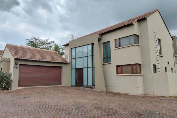 Modern 3 Bedroom house - Midstream Estate FOR SALE!

Spacious open plan living !

Enjoy generous double volume spacious living areas ...