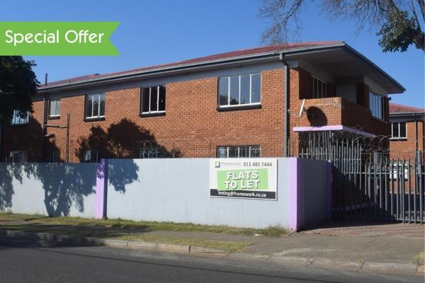 Comfortable and spacious room to rent in Rosettenville at Violet Court, 8 Violet Street. ...