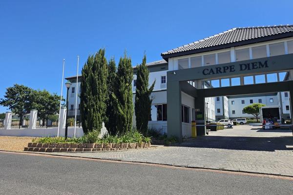 Discover this inviting 133m2 commercial office space available for rent in a serene area of Stellenbosch, just steps from the stunning ...