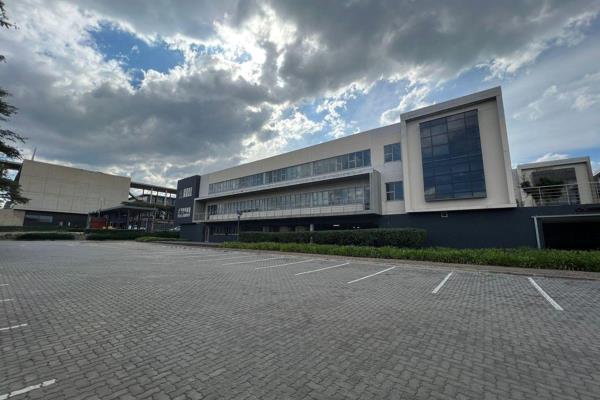 This is an immaculate office space available to let in the heart of the Woodmead ...