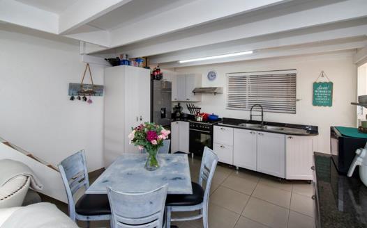 3 Bedroom Townhouse for sale in Weltevreden Park