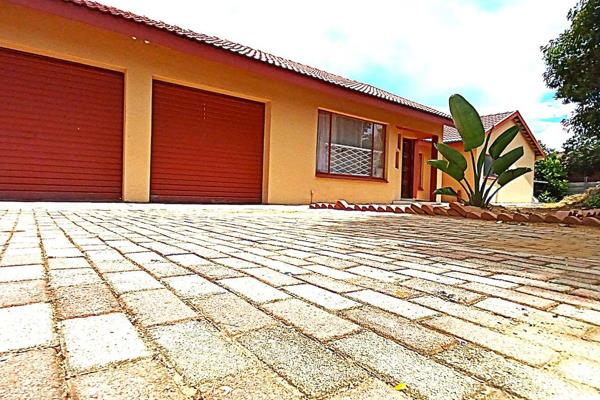 Exclusive Mandate. 
This charming 3-bedroom freestanding home is perfectly located near Pholoso Hospital, making it an ideal choice ...