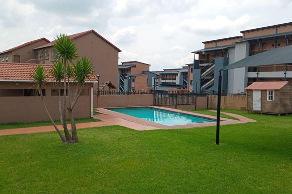 This Lovely 2 Bedroom unit consists of 2 bedrooms(BIC)lounge open plan fitted kitchen,full bathroom,Balcony,undercover parking,visitors ...