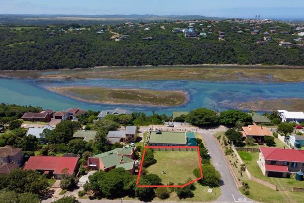 What an opportunity to buy a premium stand in the perfect position.
696sqm of well ...