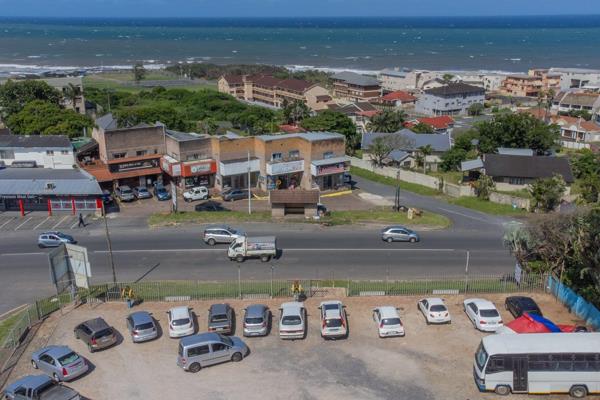 Nestled between Uvongo and St Michaels on Sea, this exceptional commercial property ...