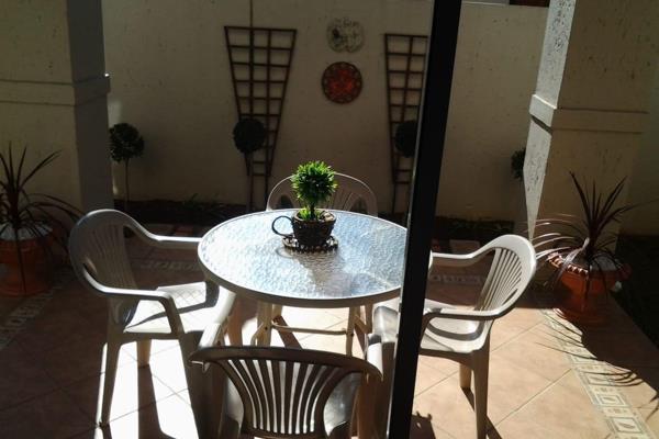 Furnished Cluster home.
This 3 bed Townhouse is perfectly located in Gallo Manor ...