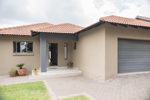 This property is on a 496 sqm land and offers, 3 Bedrooms, 2 bathrooms (ensuite with a ...