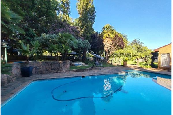 Luxury Riverfront Property for Sale
*Kookrus River Front Property*
*Price: R3,650,000*
Situated on the picturesque banks of the ...