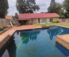 House for sale in Brackendowns