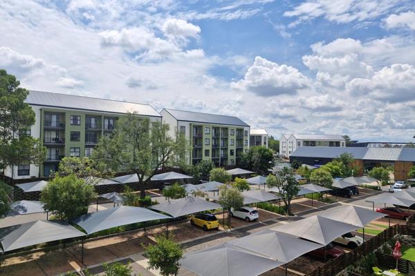 Centrally located to nearby Gautrain with busses stopping close to complex, schools, colleges, shopping centers, hospitals and ...