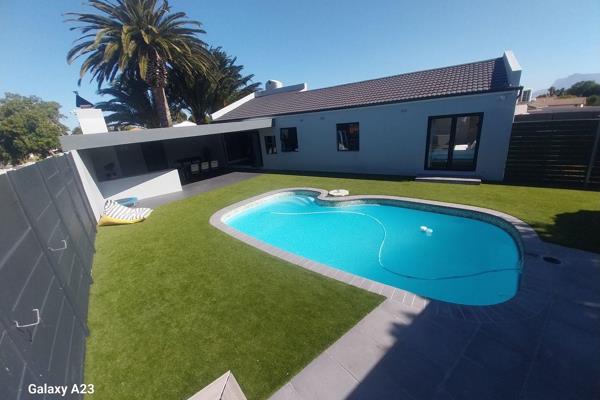 Beautifully renovated property built on a corner erf in Bothasig. 

*** PICTURE THIS***

Imagine all the kids taking a refreshing dip ...