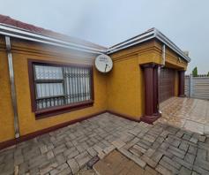 House for sale in Vanderbijlpark CE 3