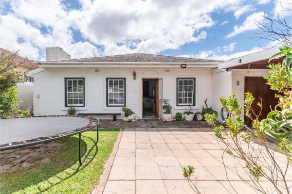 Welcome to your new home in the heart of Zandvlei, where natural beauty meets modern comfort. This spacious and sunlit family home is nestled in a serene neighborhood, offering the perfect blend of tranquility and ...