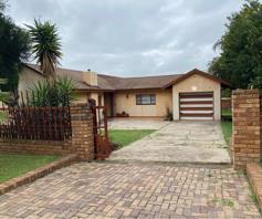 House for sale in Die Heuwel Ext 4