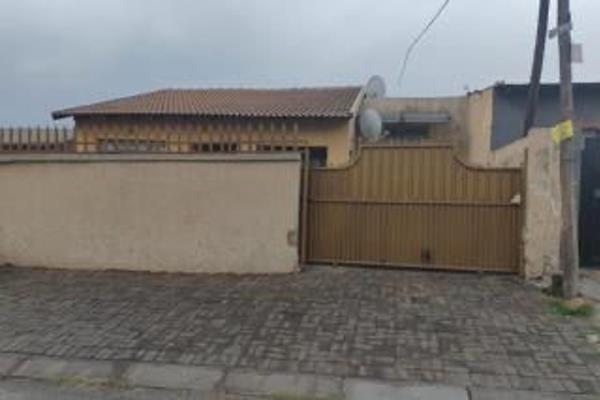 Spacious 3-Bedroom Home for Rent in Tembisa!

Looking for a comfortable and ...