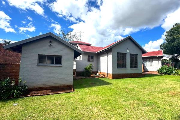 Situated in a popular part of Wierdapark ext 1, close to Springvale Primary, Wierda Park Laerskool, Sutherland High, Ho&#235;rskool ...