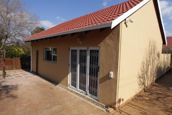 A lovely neat and warm Home for Rent in Weltevreden

This Lovely 2 Bedroom Apartment/ Garden Cottage offers an open plan Lounge and ...