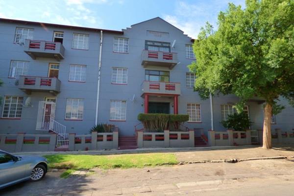 This charming 3-bedroom apartment offers the perfect blend of comfort and convenience. Located in a safe and secure building, this home ...