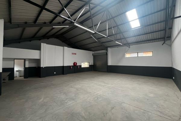 This 174m2 mini-industrial unit in Benoni South is ideal for small to medium-sized ...