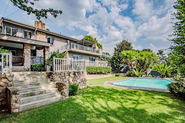 Modern and Spacious Family Home For Sale in Waterkloof Ridge, Pretoria

VIEWS AND ELEGANCE

Nestled on the esteemed First Ridge of ...