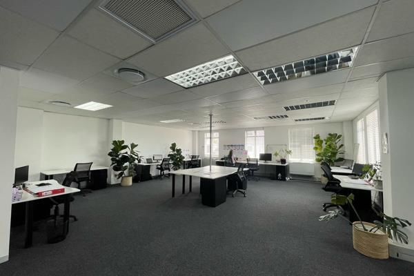 143 m2 Office Space to Rent in Steenberg 

This 143 m2 office space in Steenberg is the ...