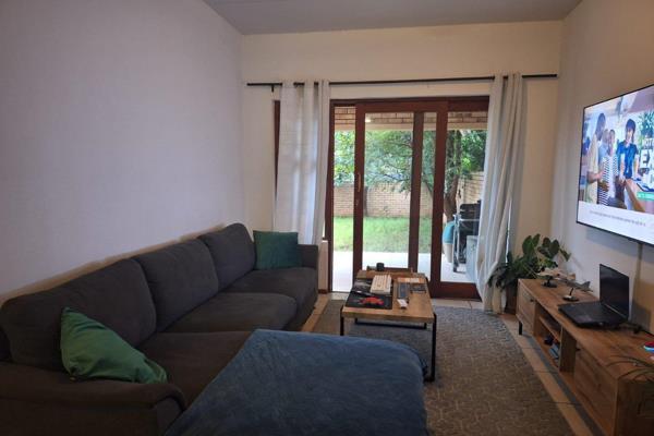 Ground Floor apartment with a private garden.
Lounge open plan with a veranda.
Space ...