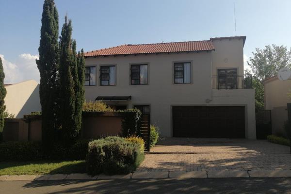 This Elegance and Stylish Double Storey Cluster is situated in Lyndore Manor Estate in the heart of Kyalami. Consists of 4 beds ...